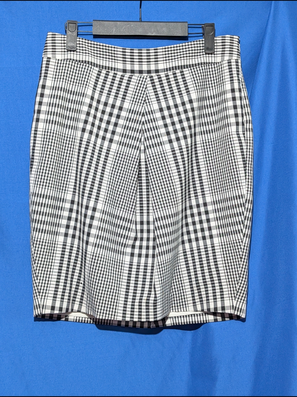 The Limited Small Plaid  Tulip Silhouette  Skirt, Women’s Size 6, Vintage 